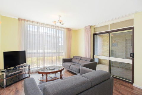 The Dolphins Beachfront Apartments - Accommodation Bookings 5