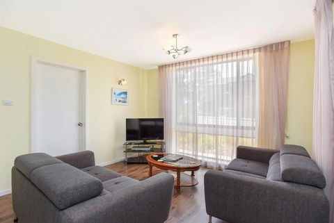 The Dolphins Beachfront Apartments - Accommodation Bookings 17