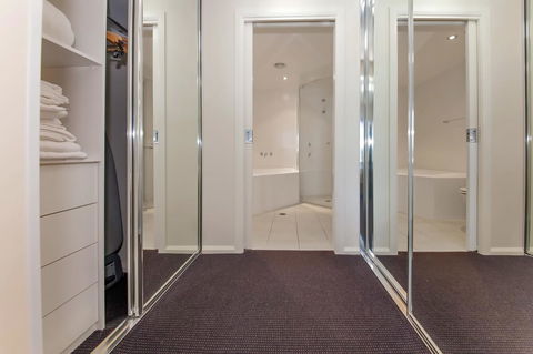 Pacific Blue 278-265 Sandy Pt Rd- Dual Key Access, Wifi, Linen And Air Conditioning - Accommodation Bookings 13