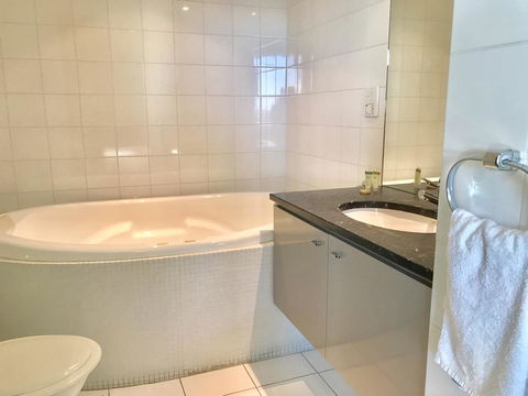 Adelaide DressCircle Apartments - North Terrace - Accommodation Bookings 6
