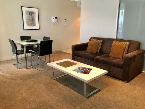 Adelaide DressCircle Apartments - North Terrace - Accommodation Bookings 10