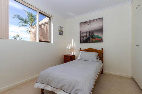 Adelaide Style Accommodation-Close To City-North Adelaide-3 Bdrm- FREE Parking - Accommodation Bookings 19
