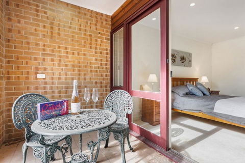 Adelaide Style Accommodation-Close To City-North Adelaide-3 Bdrm- FREE Parking - Accommodation Bookings 15