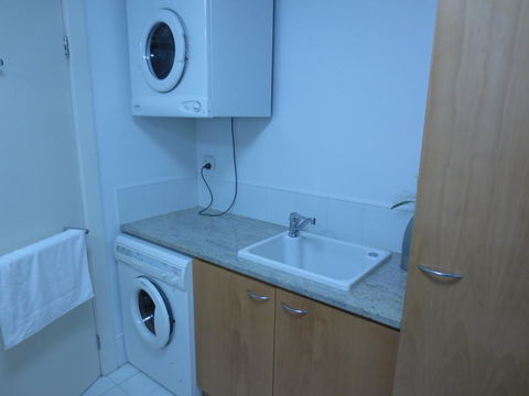 Lights Landing Apartments - Accommodation Bookings 10