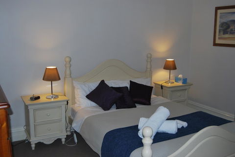 Jacaranda Cottage - Accommodation Bookings 4