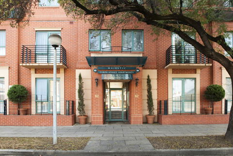 Majestic Tynte Street Apartments - Accommodation Bookings 3