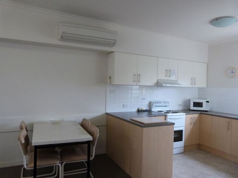 Glenelg Holiday Apartments - Corfu - Accommodation Bookings 7