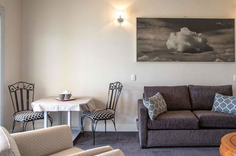 Angaston House - Accommodation Bookings 8
