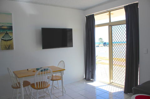 Seaview Sunset Holiday Apartments - Accommodation Bookings 20