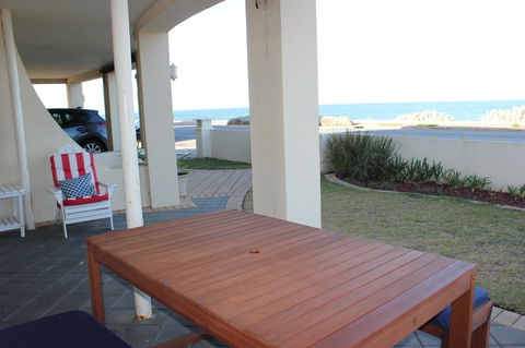 Seaview Sunset Holiday Apartments - Accommodation Bookings 18