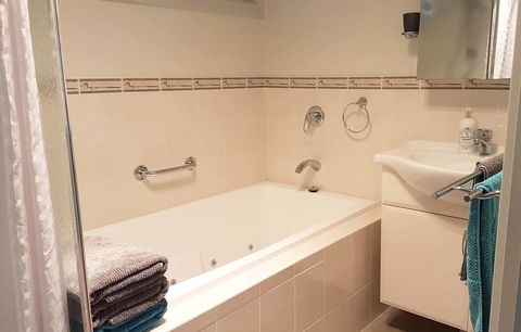 Admirals Inn - Accommodation Bookings 5