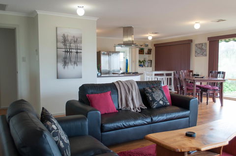 Admirals Inn - Accommodation Bookings 21