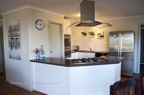 Admirals Inn - Accommodation Bookings 0