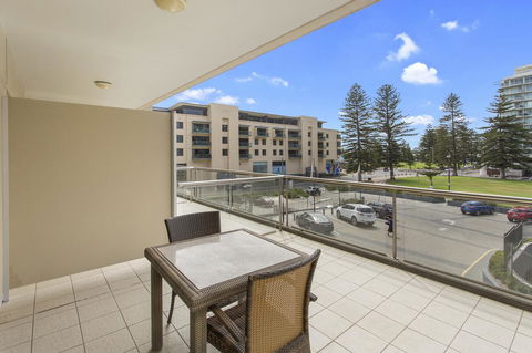 Pier Luxury Apartments - Accommodation Bookings 10