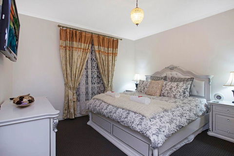 Hahndorf House B&B - Accommodation Bookings 3