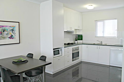 Adelaide DressCircle Apartments - Archer Street - Accommodation Bookings 10