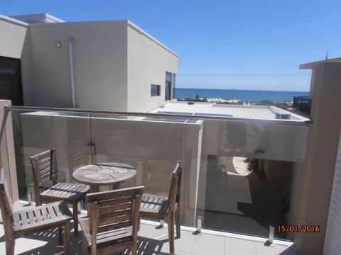 Atlantic West Beach Apartments - Accommodation Bookings 11