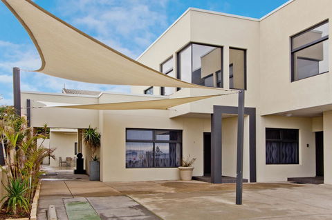 Atlantic West Beach Apartments - Accommodation Bookings 0