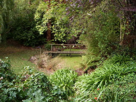 Hilltop - Accommodation Bookings 11