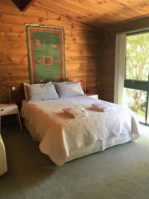 Hilltop - Accommodation Bookings 8