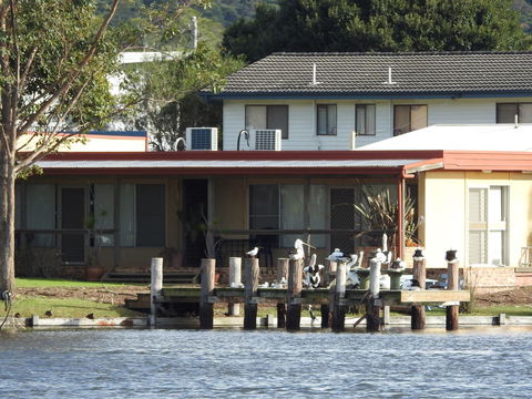 Lake Edge Apartments - Accommodation Bookings 28