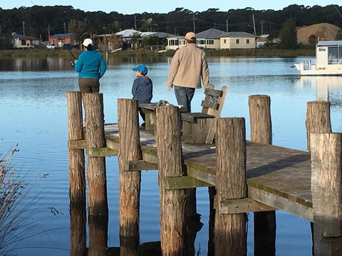 Lake Edge Apartments - Accommodation Bookings 22