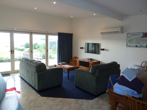 SeaShells Penneshaw - Accommodation Bookings 9