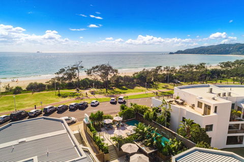 Bayview Beachfront Apartments, In Town Right On The Beach - Accommodation Bookings 3
