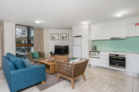 Bayview Beachfront Apartments, In Town Right On The Beach - Accommodation Bookings 40
