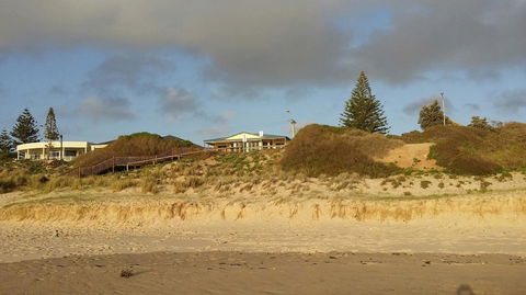 Beachside Escape On The Esplanade - Accommodation Bookings 3