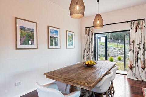 Esto House - Accommodation Bookings 8