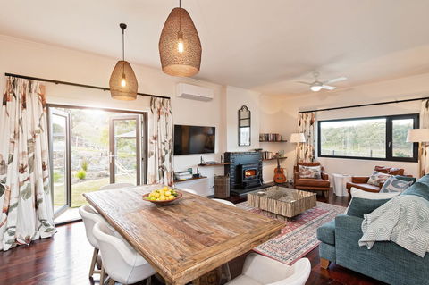 Esto House - Accommodation Bookings 5