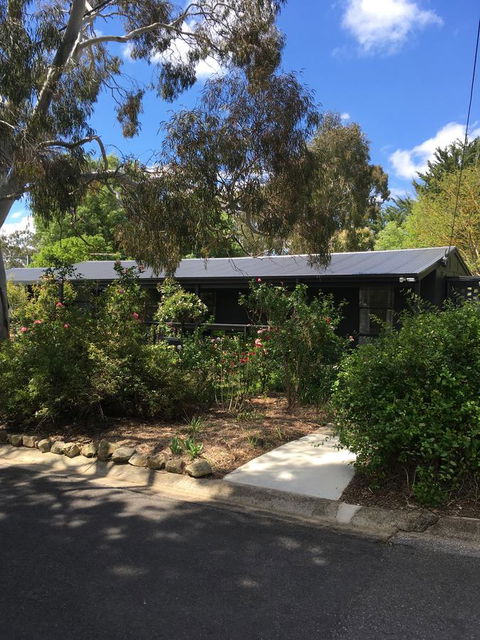 Hilltop Too - Accommodation Bookings 0