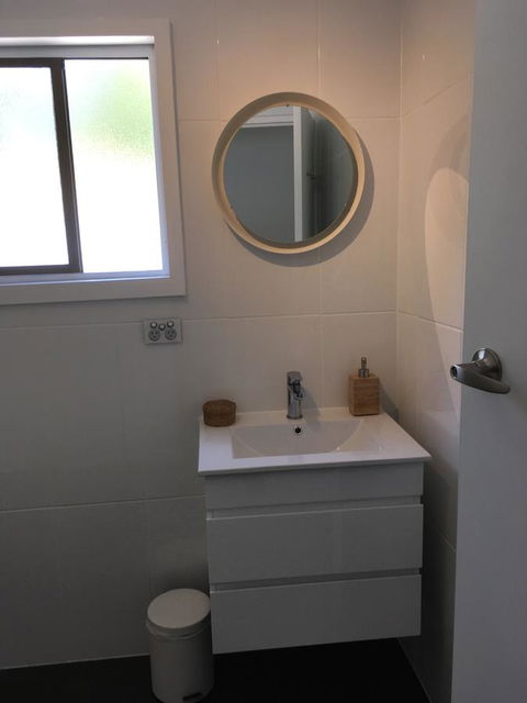 Hilltop Too - Accommodation Bookings 21