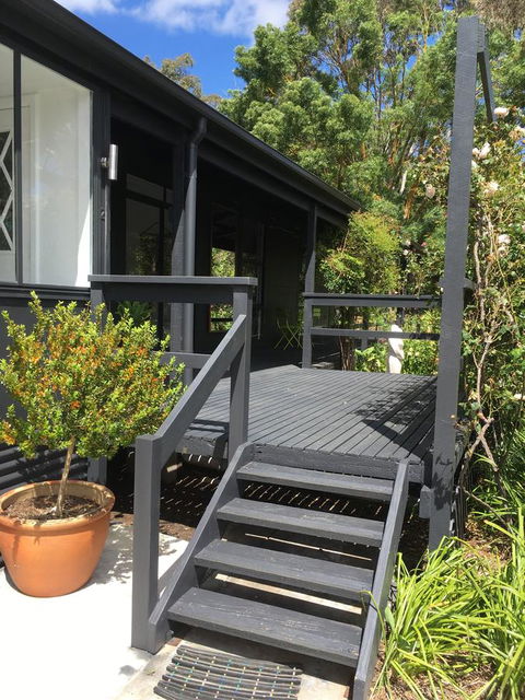 Hilltop Too - Accommodation Bookings 1