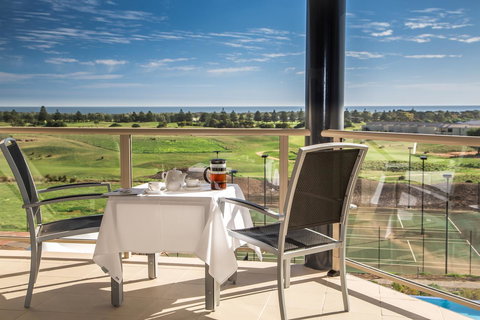 Lady Bay Hotel - Accommodation Bookings 1