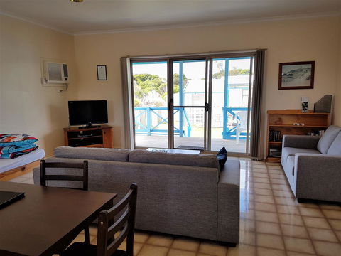 Marion Bay Holiday Villas - Accommodation Bookings 10