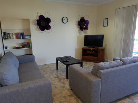 Marion Bay Holiday Villas - Accommodation Bookings 11