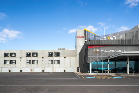 Rydges Pit Lane - Accommodation Bookings 19