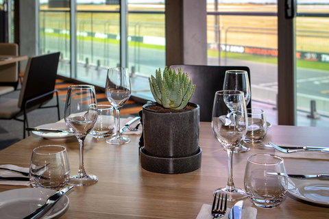 Rydges Pit Lane - Accommodation Bookings 37