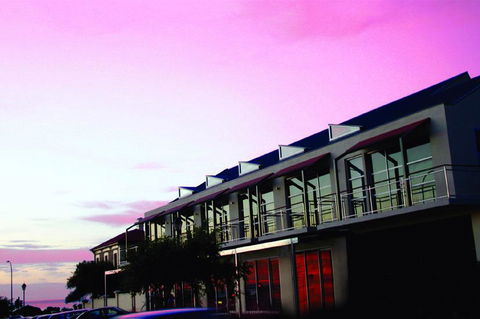 Semaphore Blue Apartments - Accommodation Bookings 10