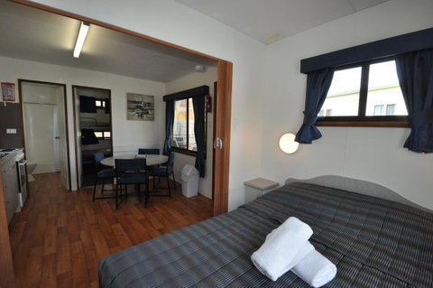 Beachside Holiday Park - Accommodation Bookings 11