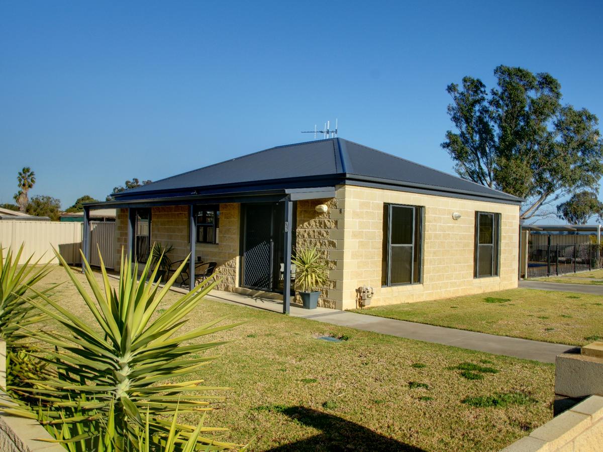 Ariah Park NSW Accommodation Bookings