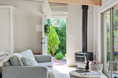 Adelaide Hills Retreats - Accommodation Bookings 20