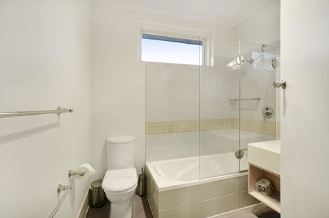 Adelaide Road Motor Lodge - Accommodation Bookings 11