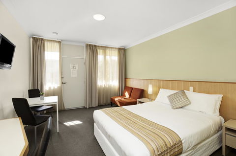 Adelaide Road Motor Lodge - Accommodation Bookings 17