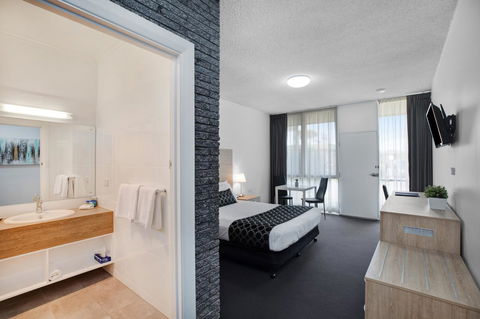 Adelaide Road Motor Lodge - Accommodation Bookings 23