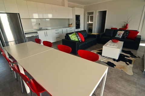 Beachview - Accommodation Bookings 7