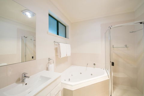 Clare Country Club - Accommodation Bookings 19