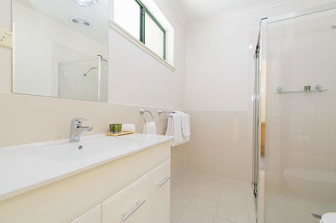 Clare Country Club - Accommodation Bookings 9
